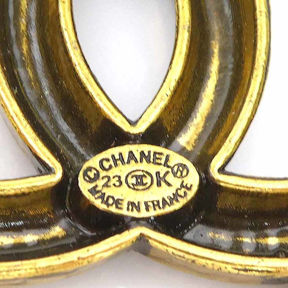 CHANEL Gold Logo Brooch - Picture 9 of 9